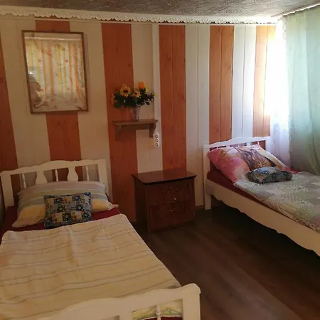 Edit Vendeghaz * Tiszaújváros