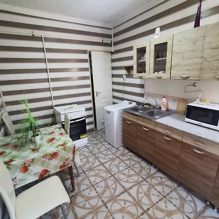 Gasthof Edit Vendeghaz Tiszaújváros