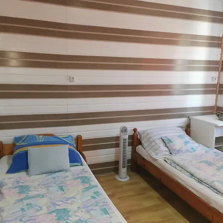 Edit Maison d'hôtes Tiszaújváros