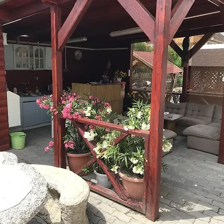 Edit Vendeghaz Gasthof Tiszaújváros